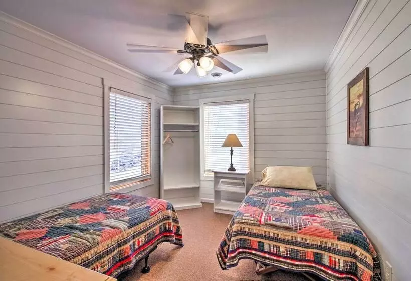 Remote Retreat: Cozy Home W/ Big Pine Lake Access!