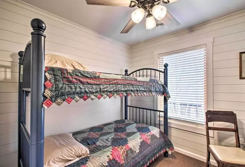 Remote Retreat: Cozy Home W/ Big Pine Lake Access!