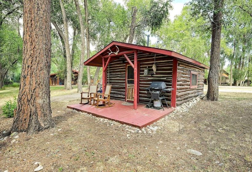 Rustic Cabin Near Downtown Bv & Arkansas River!