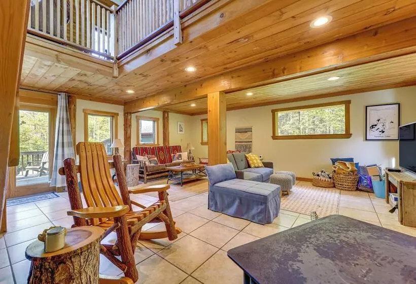 Saranac Lake Cabin W/ Deck: Pets Welcome!