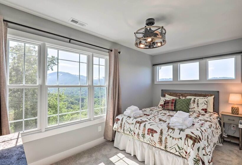 Escape W/ Hot Tub, Mtn Views: 5 Mi To Urban Trail