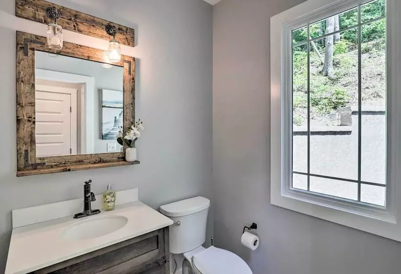 Escape W/ Hot Tub, Mtn Views: 5 Mi To Urban Trail