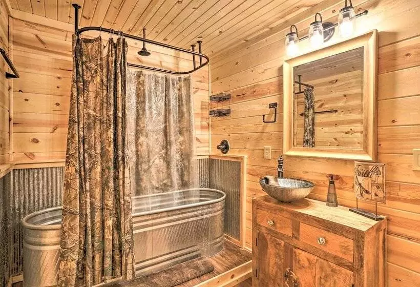 Serene Cabins W/ Decks & 8 Acres On Kiamichi River