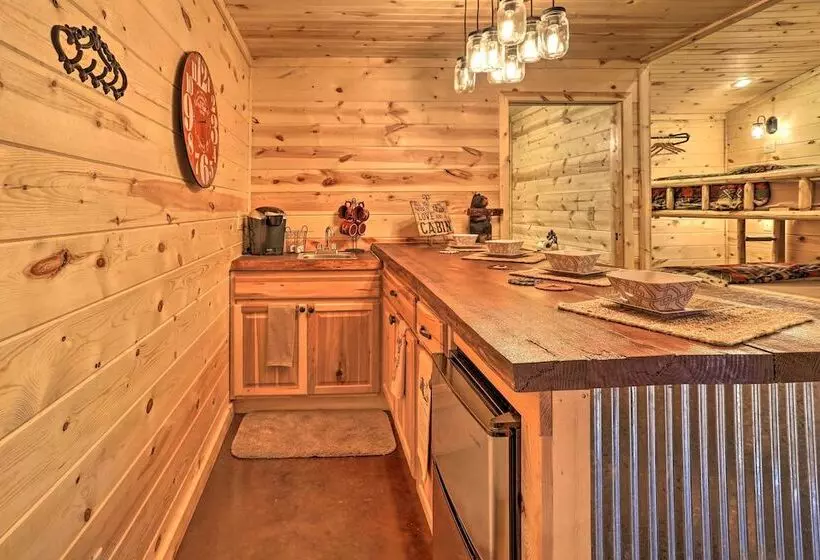 Serene Cabins W/ Decks & 8 Acres On Kiamichi River