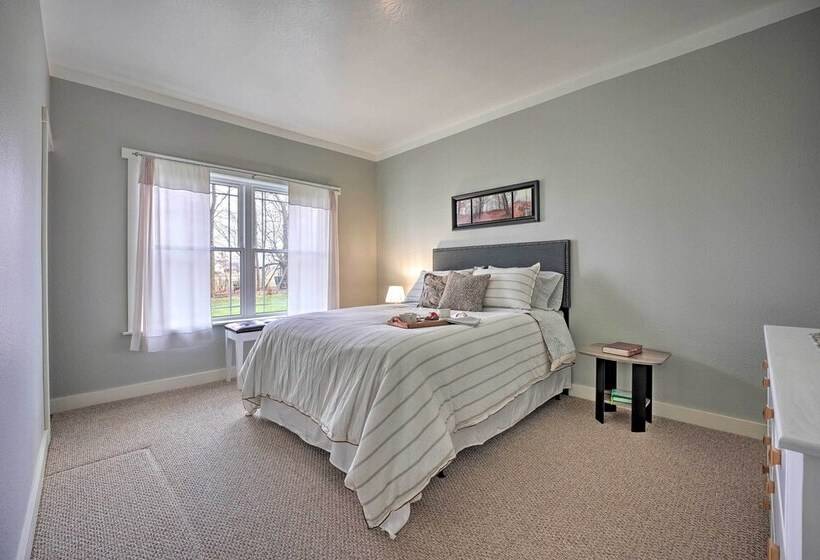 Shipshewana Guest House With Fire Pit!