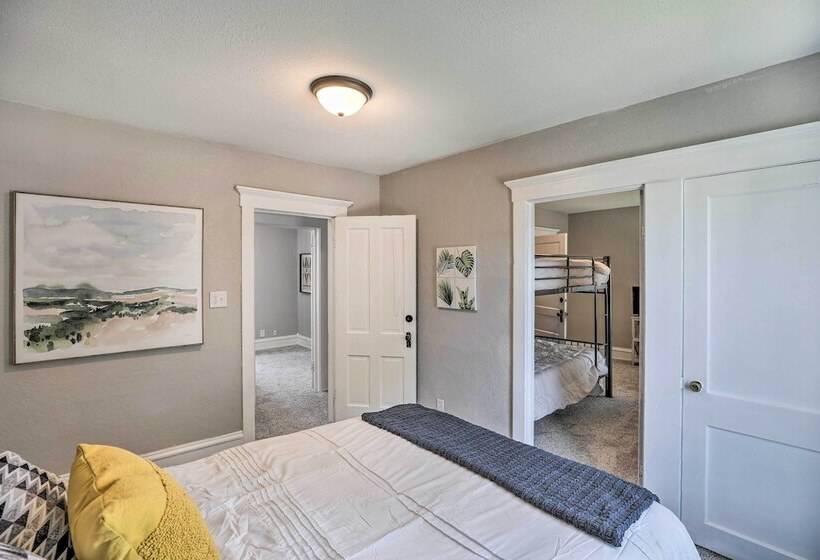 Sioux Falls Abode W/ Fire Pit 1 Mi To Dtwn!