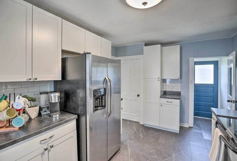 Sioux Falls Abode W/ Fire Pit 1 Mi To Dtwn!