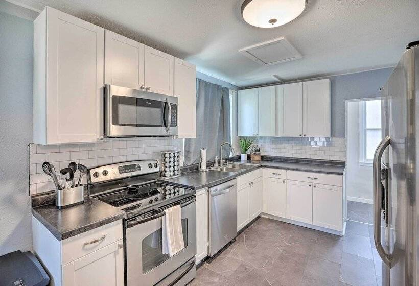 Sioux Falls Abode W/ Fire Pit 1 Mi To Dtwn!