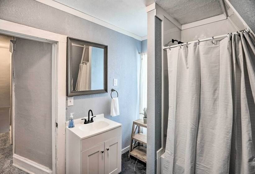 Sioux Falls Abode W/ Fire Pit 1 Mi To Dtwn!