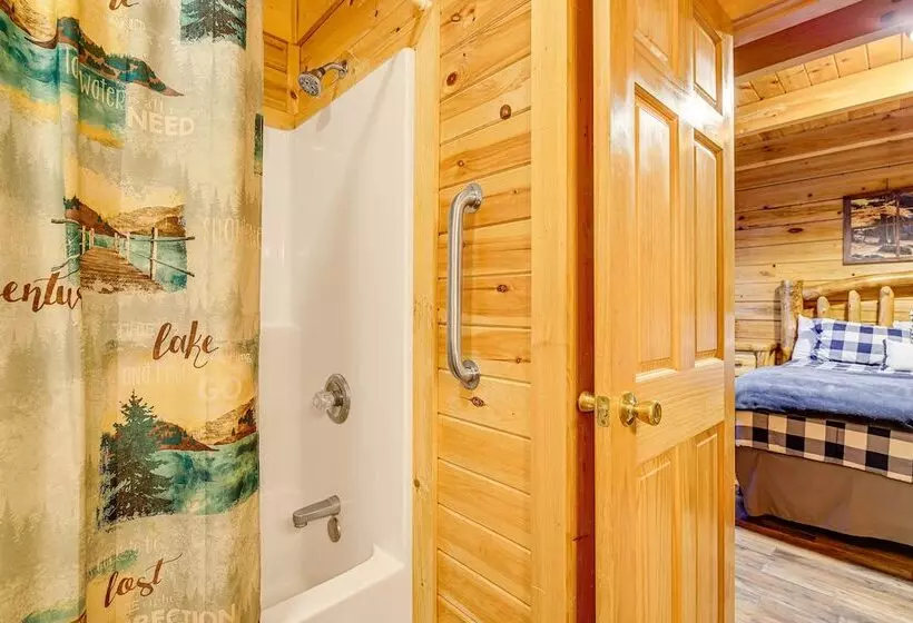 Lakefront Sevierville Cabin W/ Hot Tub & Fire Pit!