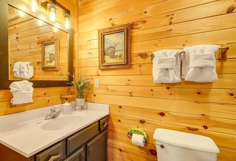 Lakefront Sevierville Cabin W/ Hot Tub & Fire Pit!