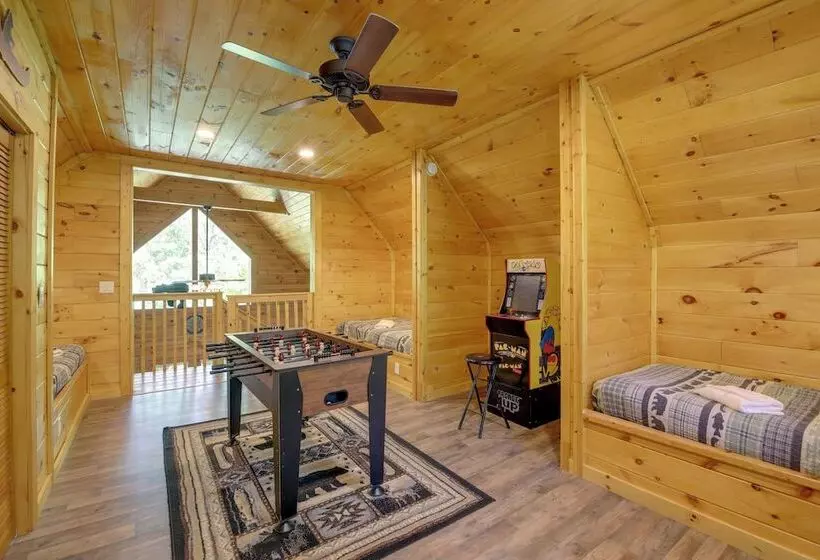 Lakefront Sevierville Cabin W/ Hot Tub & Fire Pit!