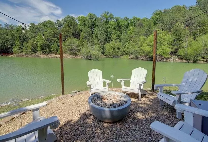 Lakefront Sevierville Cabin W/ Hot Tub & Fire Pit!