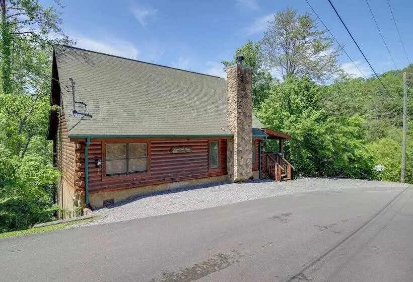 Lakefront Sevierville Cabin W/ Hot Tub & Fire Pit!