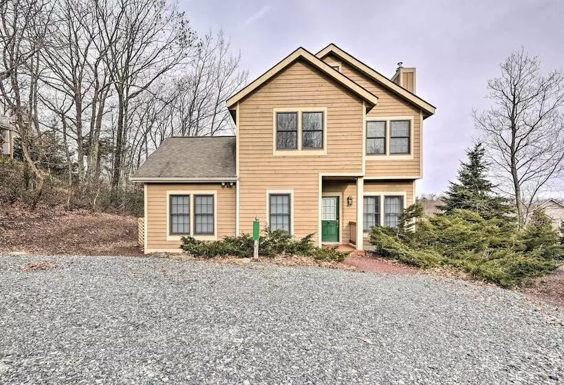 Tannersville Cozy Home W/ Deck, 1 Mi To Camelback!