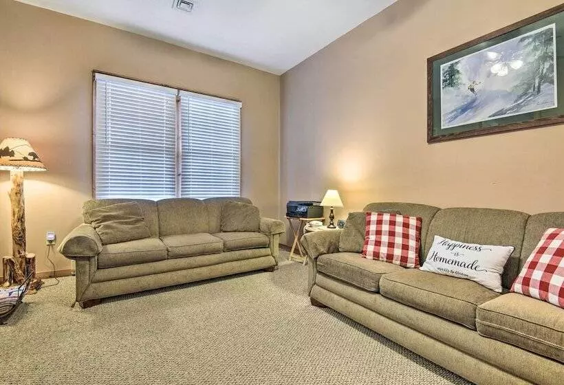 Tannersville Cozy Home W/ Deck, 1 Mi To Camelback!