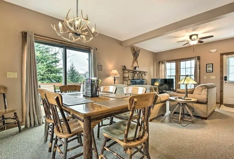 Tannersville Cozy Home W/ Deck, 1 Mi To Camelback!