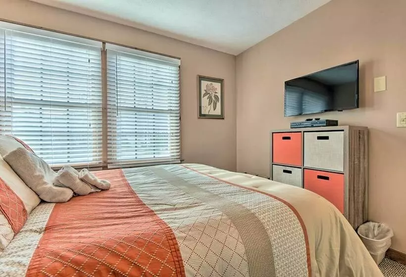 Tannersville Cozy Home W/ Deck, 1 Mi To Camelback!