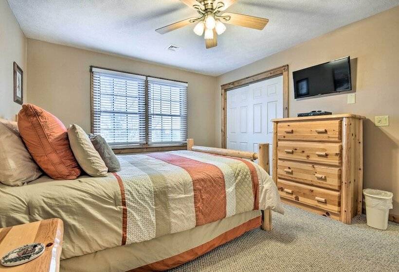 Tannersville Cozy Home W/ Deck, 1 Mi To Camelback!