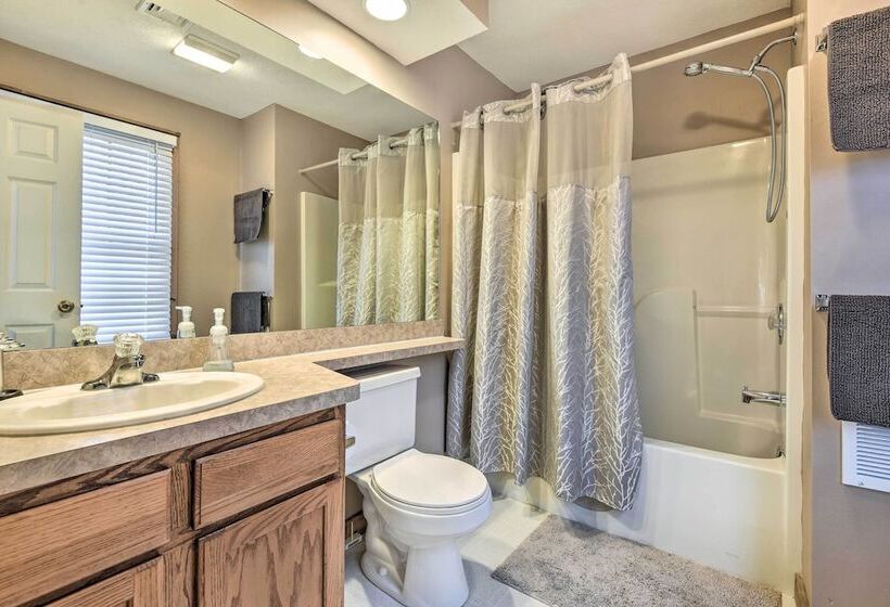 Tannersville Cozy Home W/ Deck, 1 Mi To Camelback!