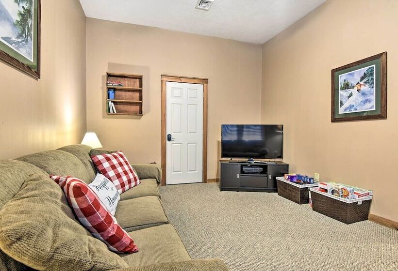 Tannersville Cozy Home W/ Deck, 1 Mi To Camelback!