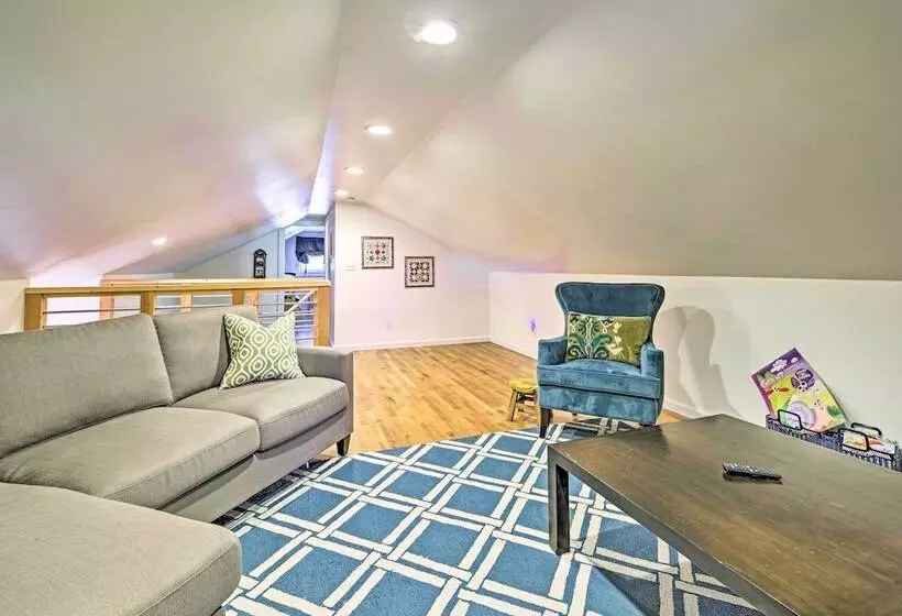 Updated Rustic Retreat Cabin: Walk To Payette Lake