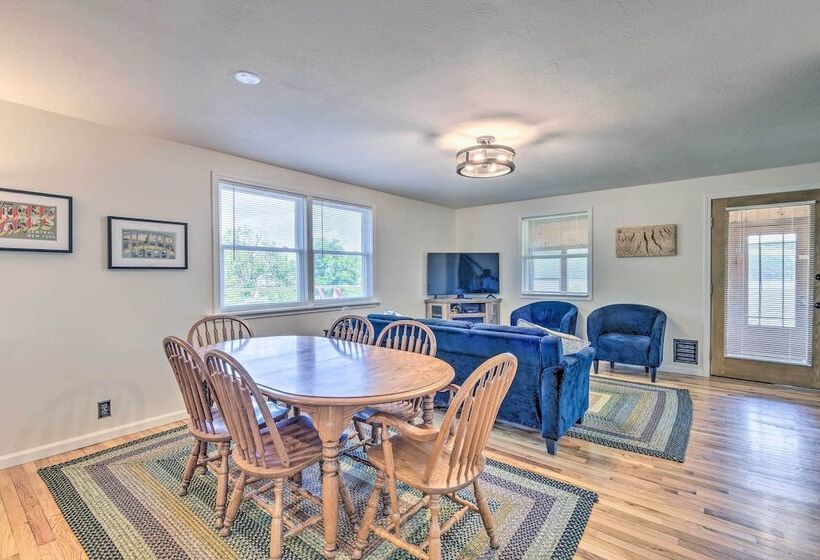 Watkins Glen Lakeview Cottage W/ Waterfall!