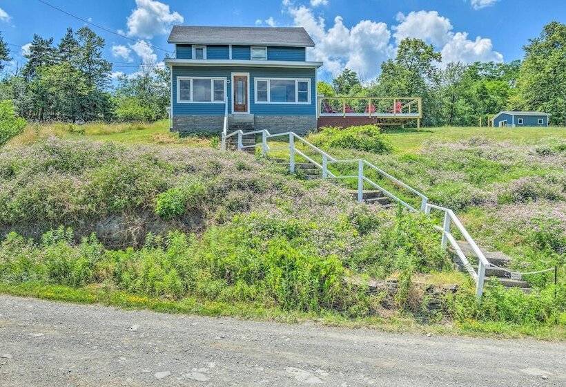 Watkins Glen Lakeview Cottage W/ Waterfall!