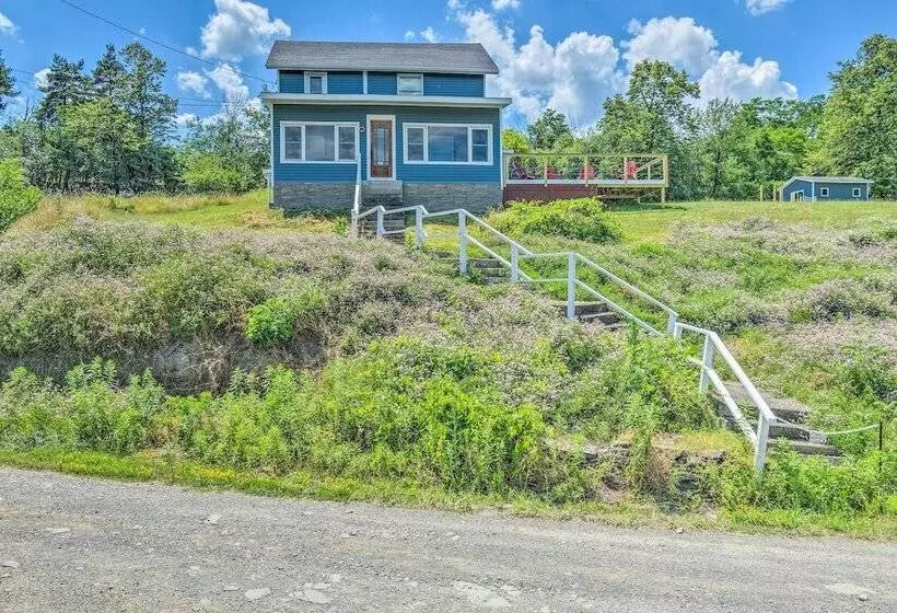 Watkins Glen Lakeview Cottage W/ Waterfall!