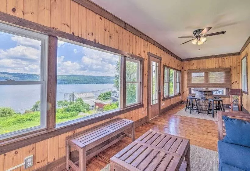 Watkins Glen Lakeview Cottage W/ Waterfall!