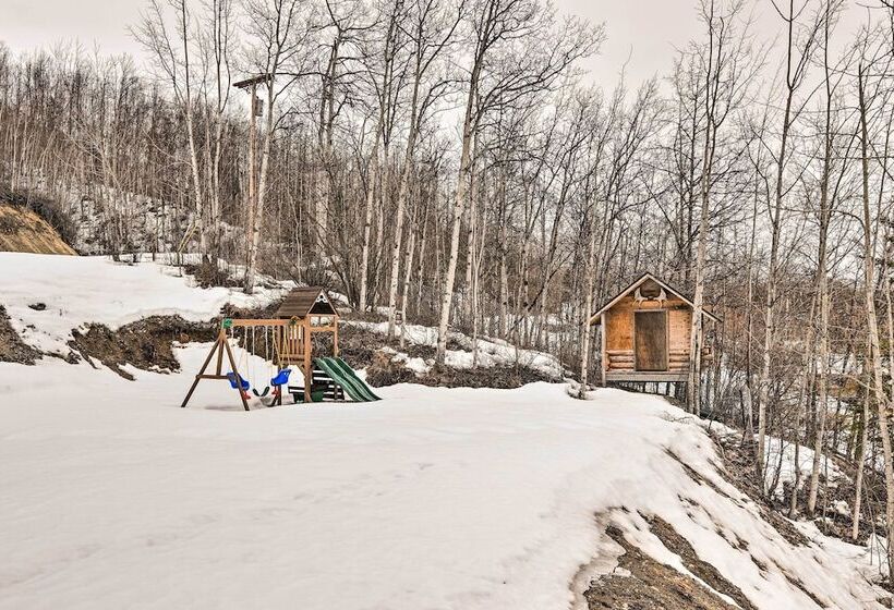 Alaskan Mountain Gem With Private Hot Tub & Gym!