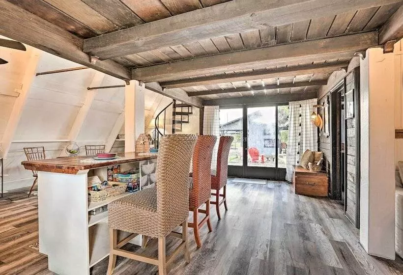 Authentic Clewiston Home W/ Outdoor Game Area