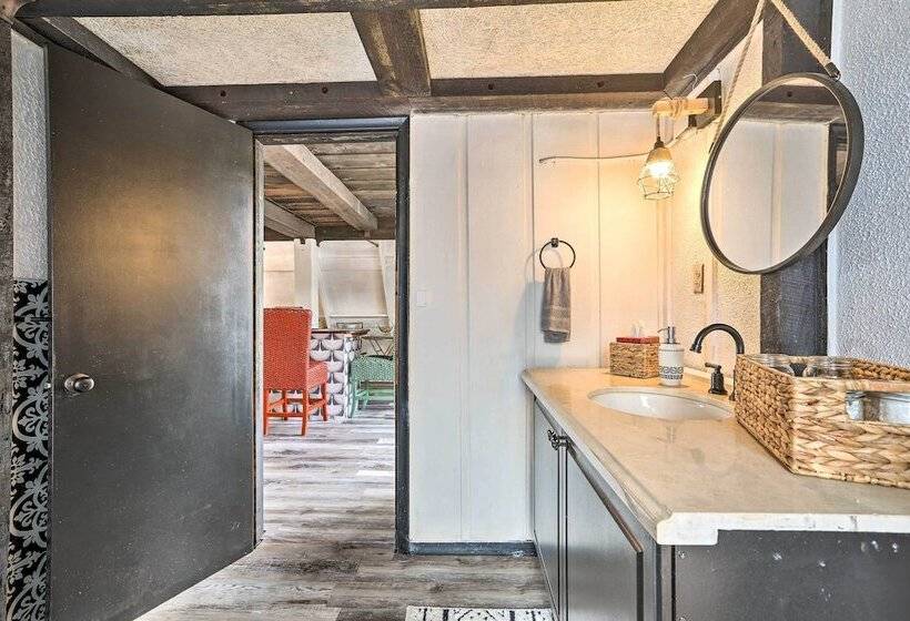 Authentic Clewiston Home W/ Outdoor Game Area