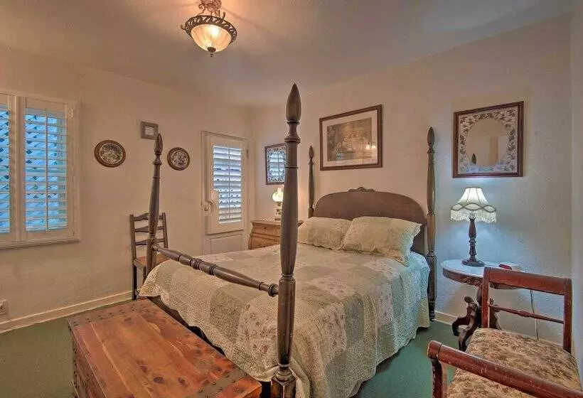 Avalon Escape: Everything Within Walking Distance!