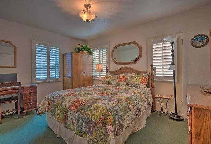 Avalon Escape: Everything Within Walking Distance!