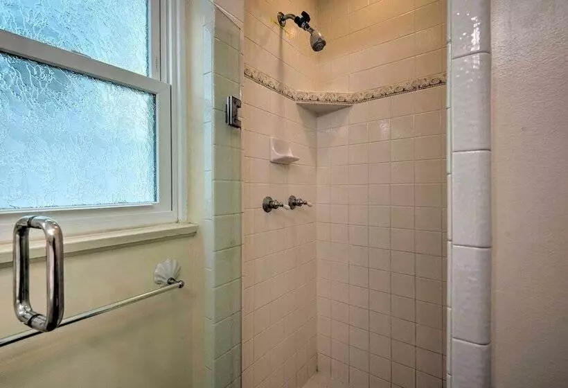 Avalon Escape: Everything Within Walking Distance!