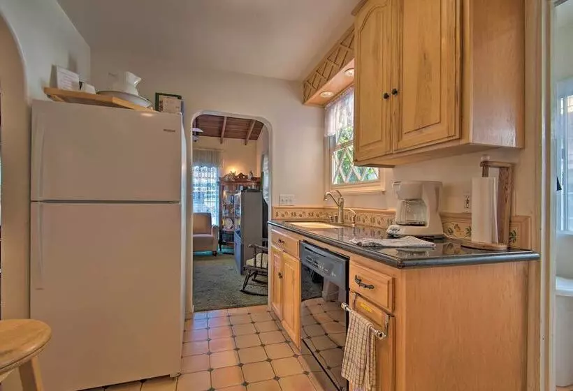 Avalon Escape: Everything Within Walking Distance!