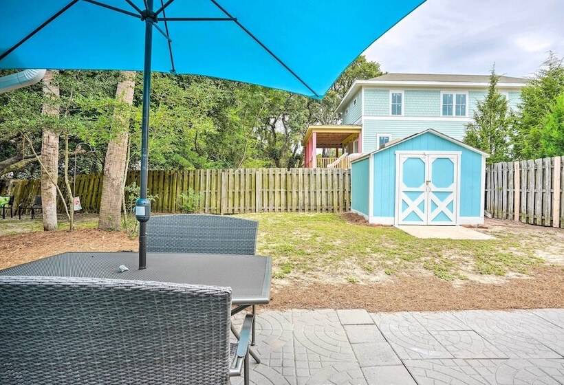 Beachy Isle Of Palms Home: 1 Block To Coast!
