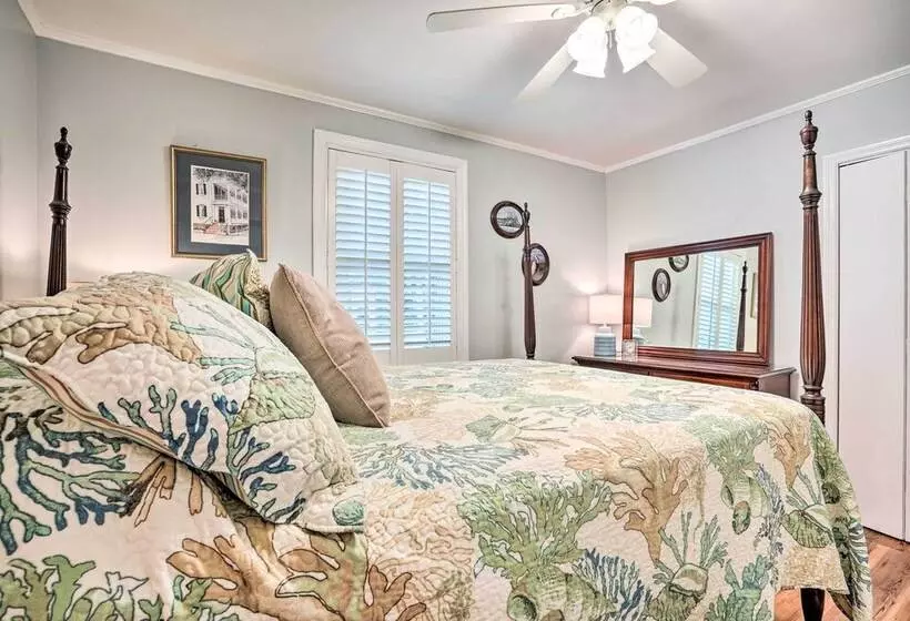 Beachy Isle Of Palms Home: 1 Block To Coast!