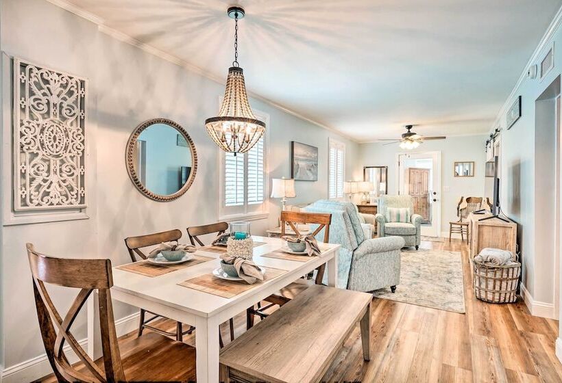 Beachy Isle Of Palms Home: 1 Block To Coast!