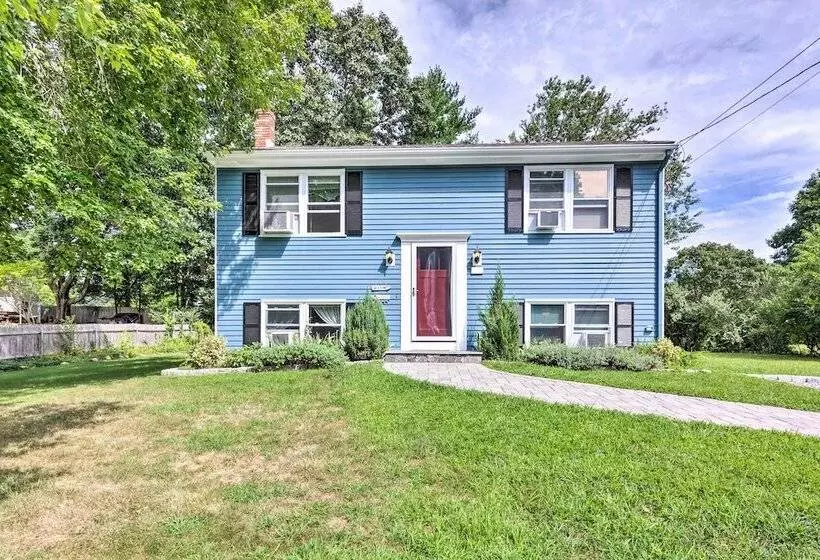 Bright Narragansett Beach Escape W/ Deck & Yard!