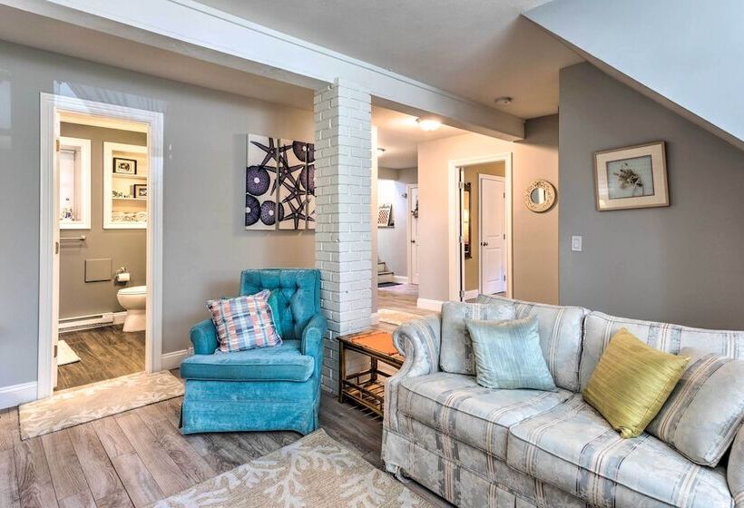 Bright Narragansett Beach Escape W/ Deck & Yard!