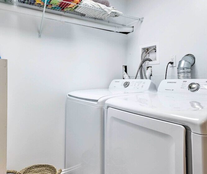 Bright Narragansett Beach Escape W/ Deck & Yard!