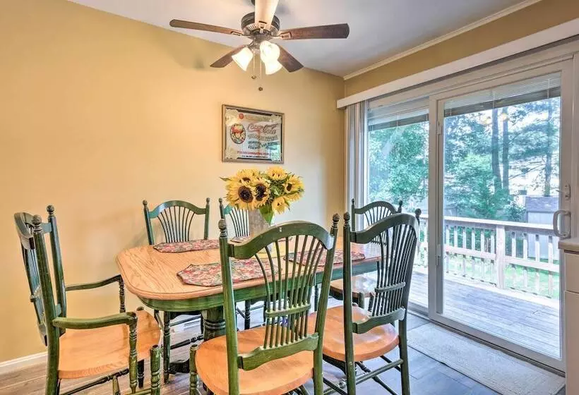 Bright Narragansett Beach Escape W/ Deck & Yard!