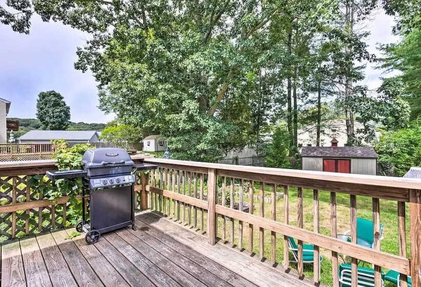 Bright Narragansett Beach Escape W/ Deck & Yard!