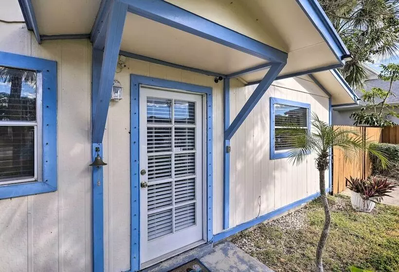 Cape Canaveral Cottage W/ Hot Tub: Walk To Beach