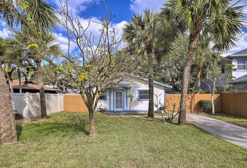 Cape Canaveral Cottage W/ Hot Tub: Walk To Beach