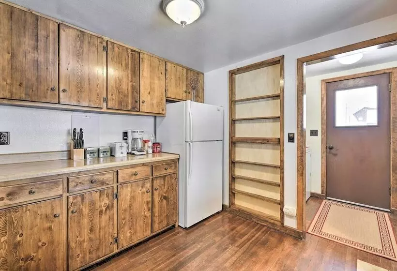 Cozy Log Cabin Escape In The Heart Of Creede!