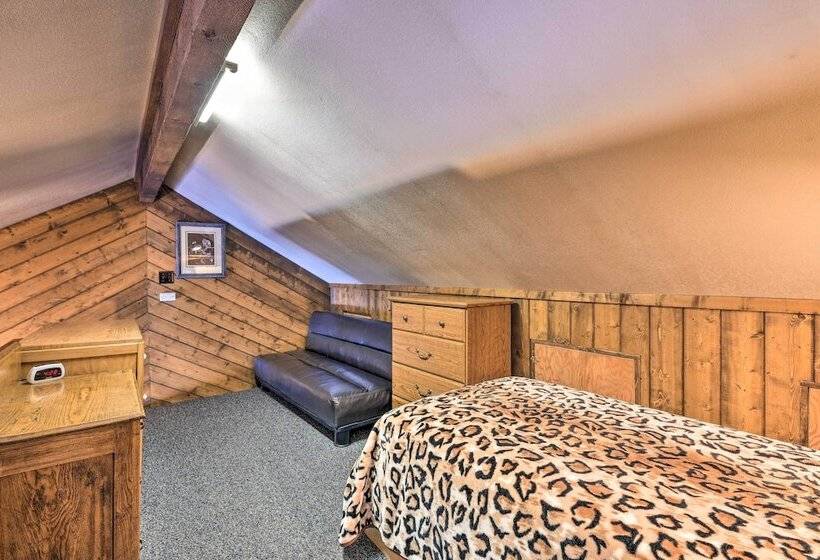 Cozy Log Cabin Escape In The Heart Of Creede!