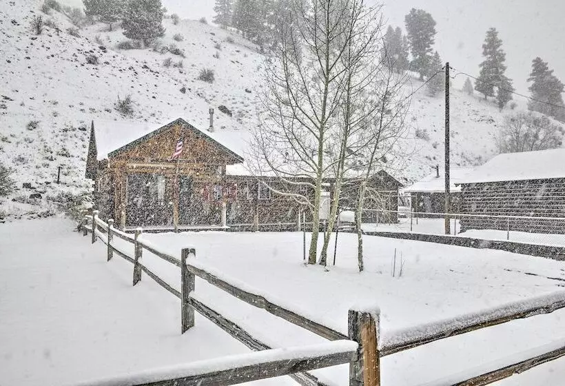 Cozy Log Cabin Escape In The Heart Of Creede!